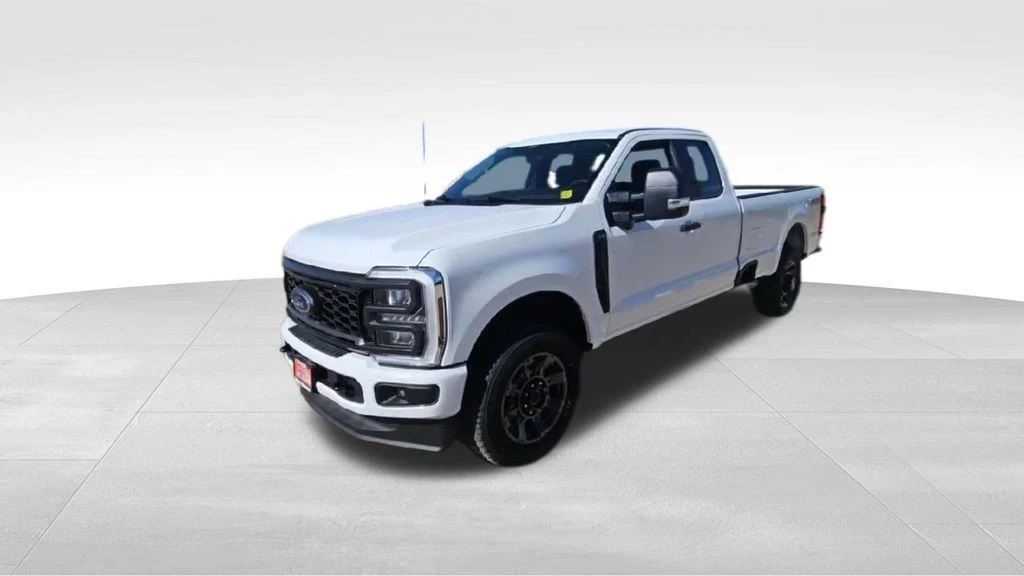 2025 Ford Super Duty 5th Gen - Image 4 of 21