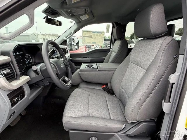 2025 Ford Super Duty 5th Gen - Image 14 of 21