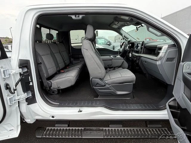 2025 Ford Super Duty 5th Gen - Image 18 of 21