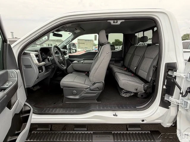 2025 Ford Super Duty 5th Gen - Image 17 of 21