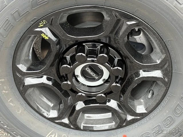2025 Ford Super Duty 5th Gen - Image 11 of 12