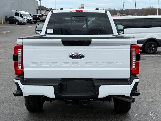 2025 Ford Super Duty 5th Gen - Image 5 of 12