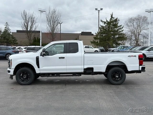 2025 Ford Super Duty 5th Gen - Image 2 of 21