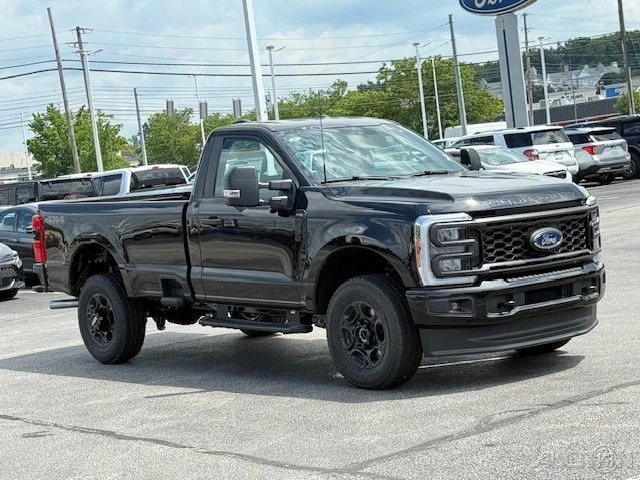 2025 Ford Super Duty 5th Gen - Image 9 of 12