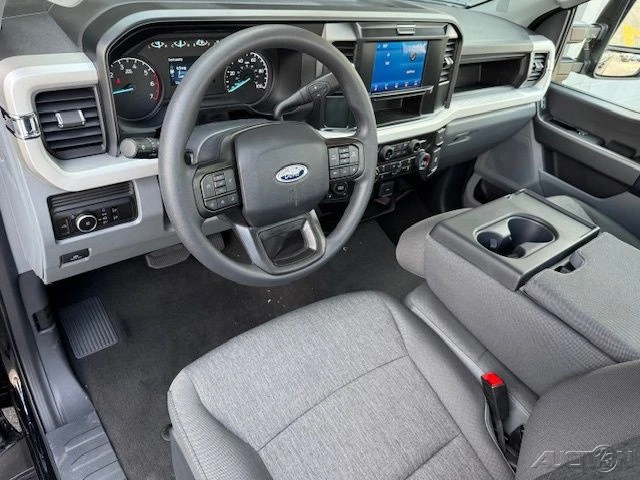 2025 Ford Super Duty 5th Gen - Image 13 of 21