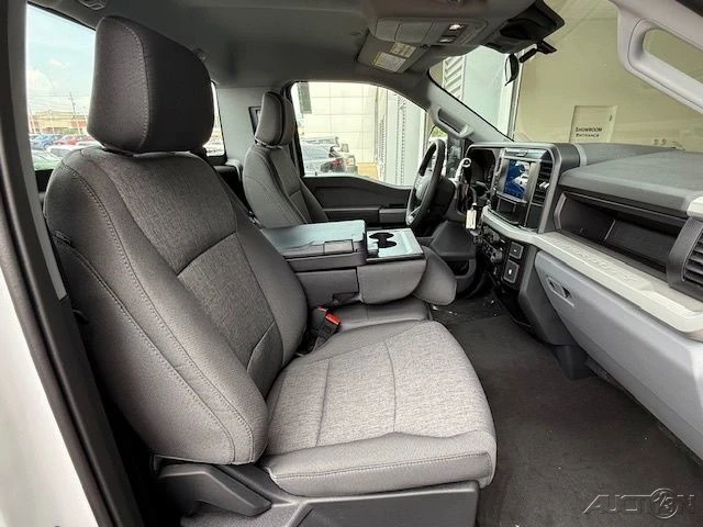2025 Ford Super Duty 5th Gen - Image 17 of 21