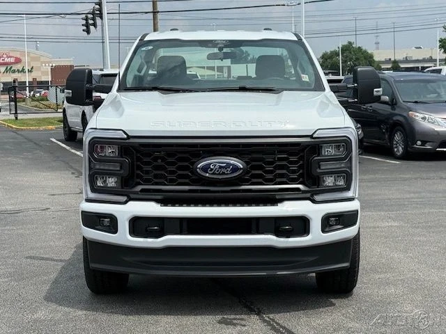 2025 Ford Super Duty 5th Gen - Image 10 of 21