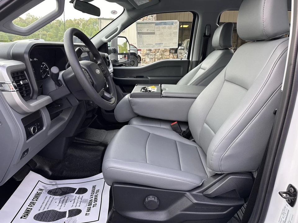 2025 Ford Super Duty 5th Gen - Image 9 of 21