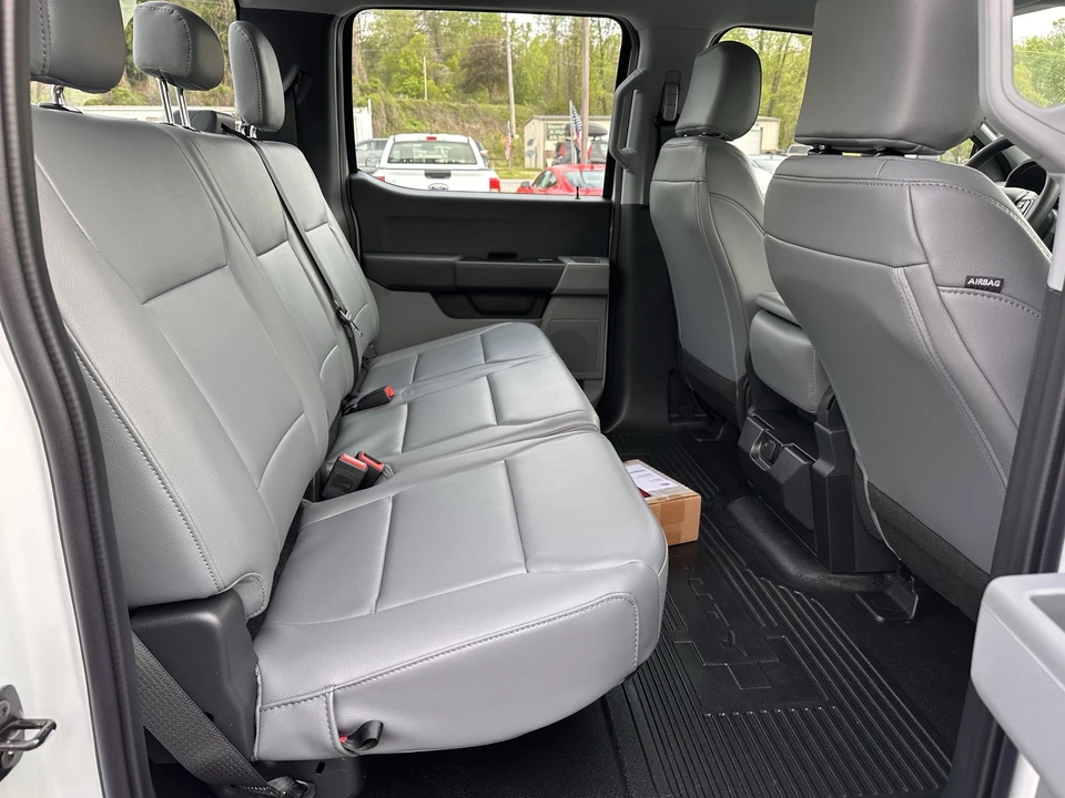 2025 Ford Super Duty 5th Gen - Image 15 of 21