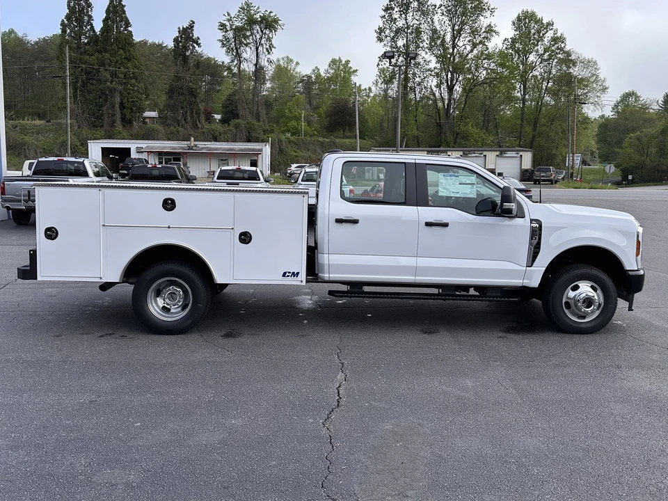 2025 Ford Super Duty 5th Gen - Image 5 of 21
