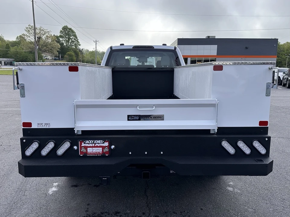 2025 Ford Super Duty 5th Gen - Image 6 of 21