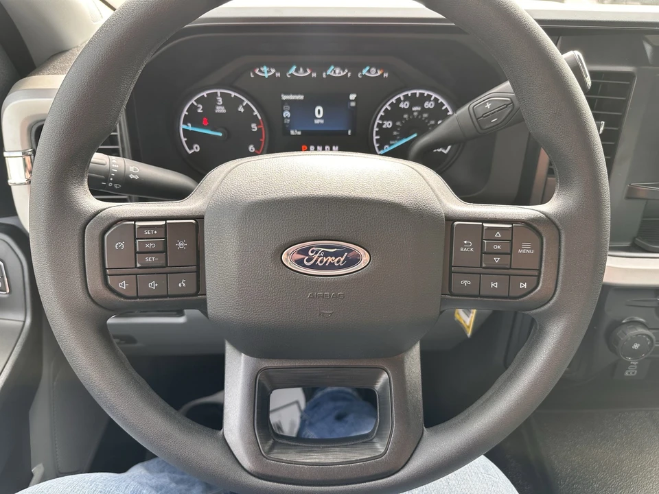 2025 Ford Super Duty 5th Gen - Image 19 of 21
