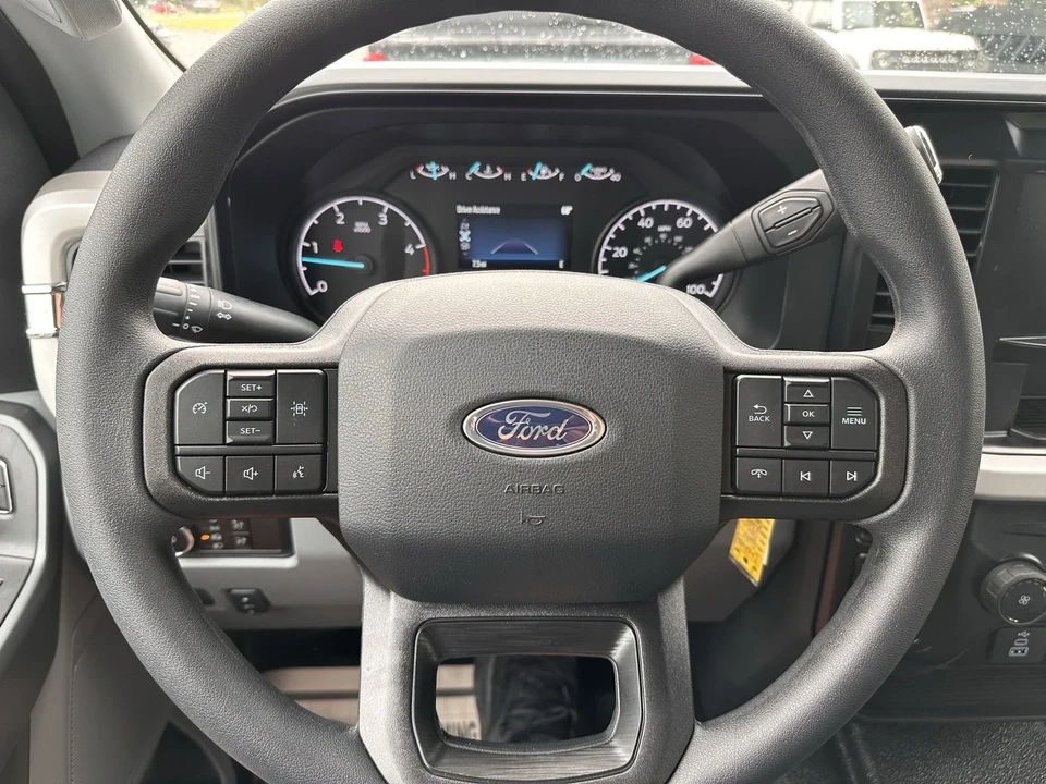 2025 Ford Super Duty 5th Gen - Image 18 of 21