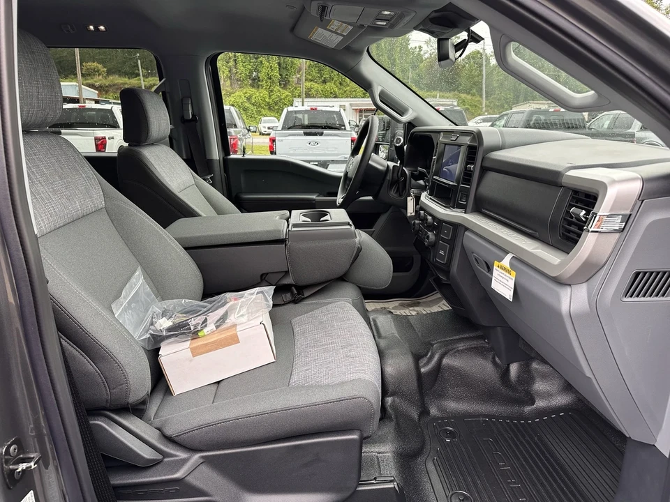 2025 Ford Super Duty 5th Gen - Image 12 of 21