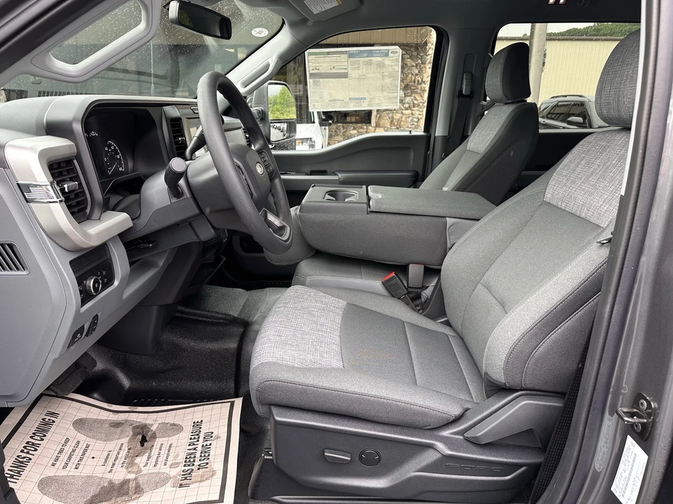 2025 Ford Super Duty 5th Gen - Image 8 of 21