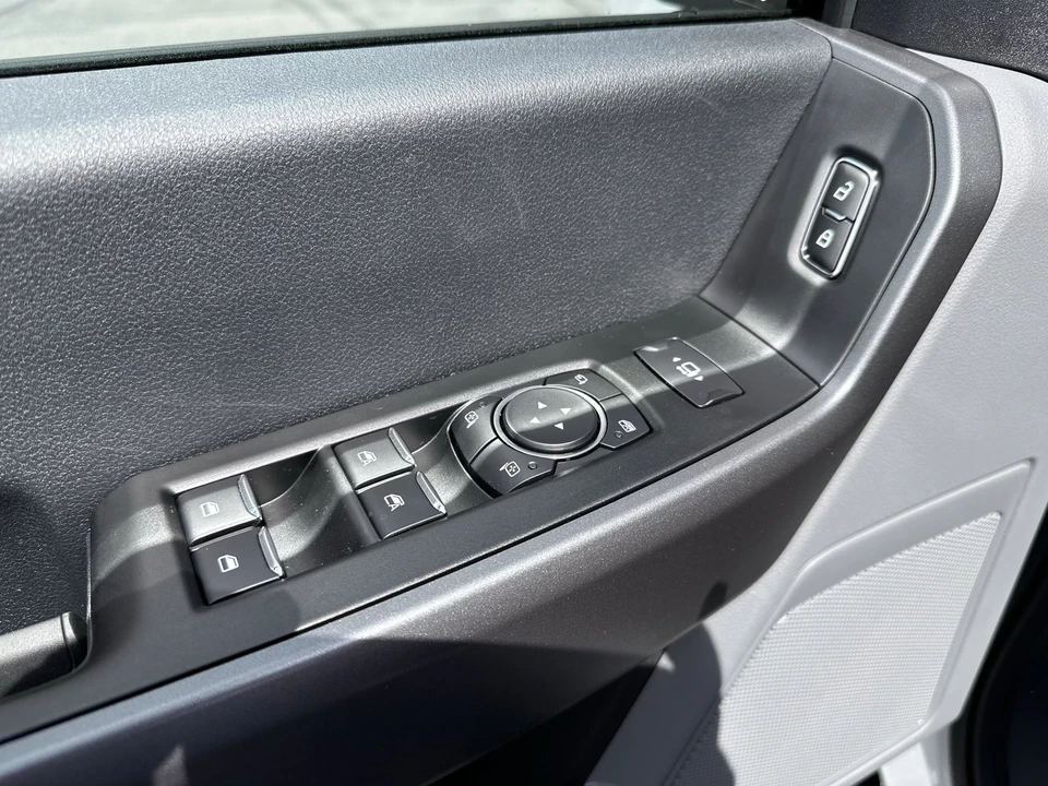 2025 Ford Super Duty 5th Gen - Image 17 of 21