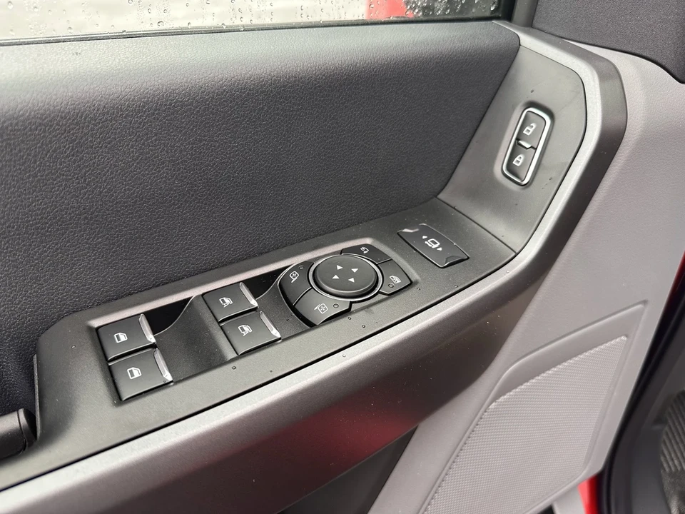 2025 Ford Super Duty 5th Gen - Image 15 of 21
