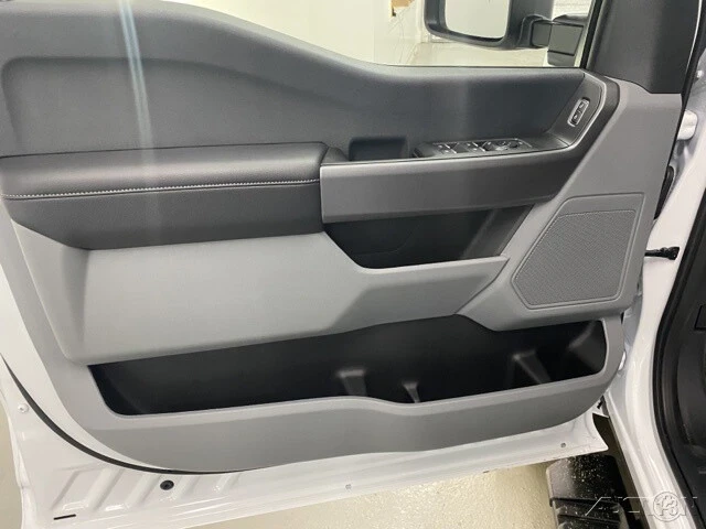 2025 Ford Super Duty 5th Gen - Image 10 of 12