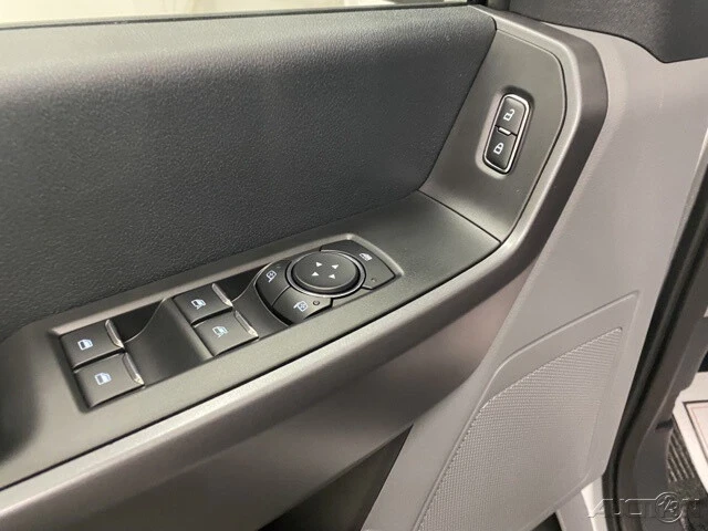 2025 Ford Super Duty 5th Gen - Image 11 of 12