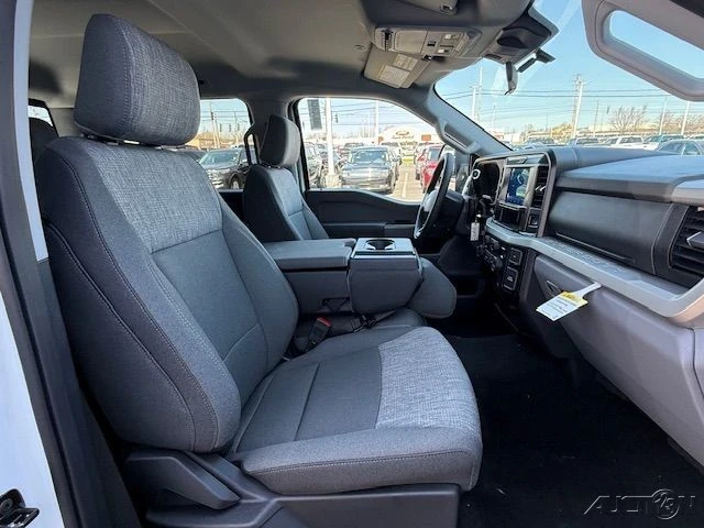 2025 Ford Super Duty 5th Gen - Image 15 of 21