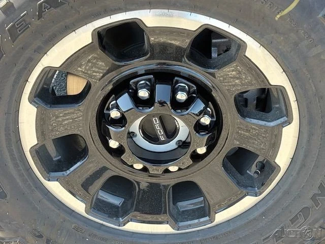 2025 Ford Super Duty 5th Gen - Image 9 of 12