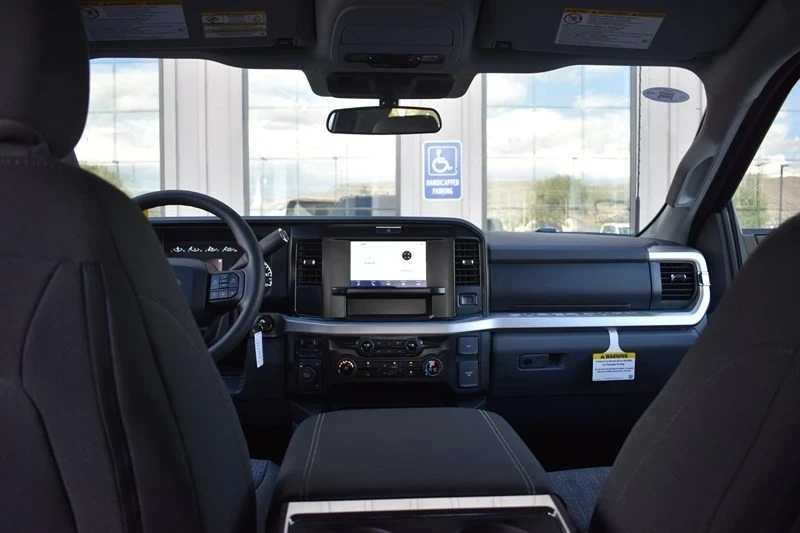 2025 Ford Super Duty 5th Gen - Image 13 of 21