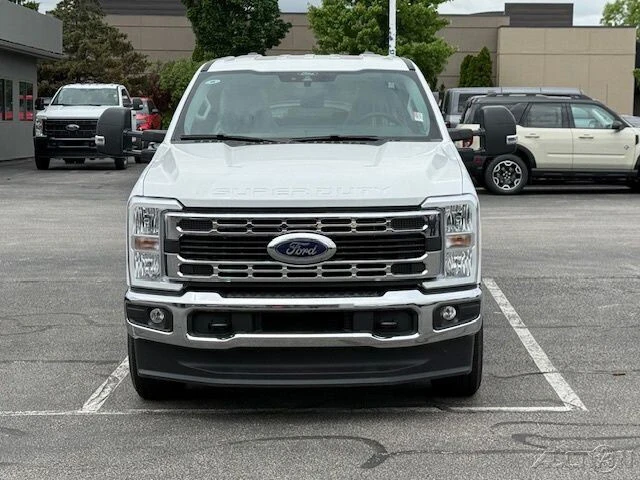 2025 Ford Super Duty 5th Gen - Image 10 of 12