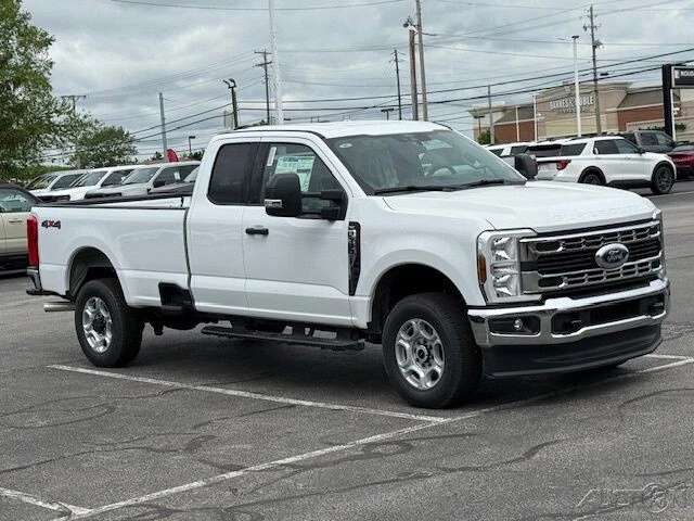 2025 Ford Super Duty 5th Gen - Image 9 of 12