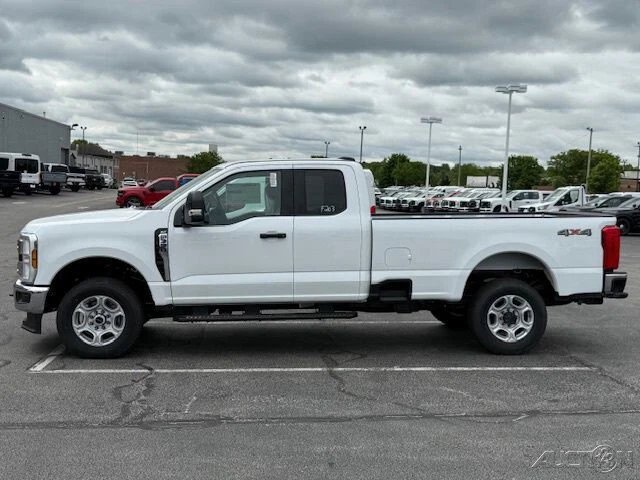 2025 Ford Super Duty 5th Gen - Image 2 of 12