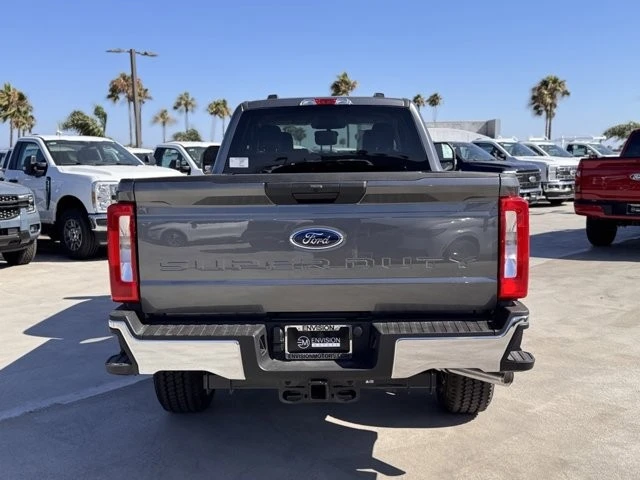 2025 Ford Super Duty 5th Gen - Image 11 of 12