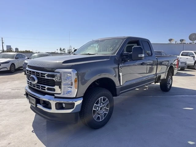 2025 Ford Super Duty 5th Gen - Image 7 of 12