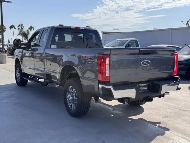 2025 Ford Super Duty 5th Gen - Image 9 of 12