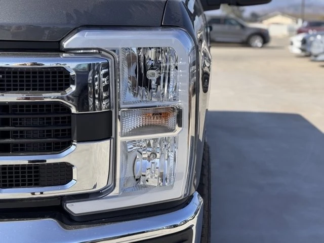 2025 Ford Super Duty 5th Gen - Image 7 of 12