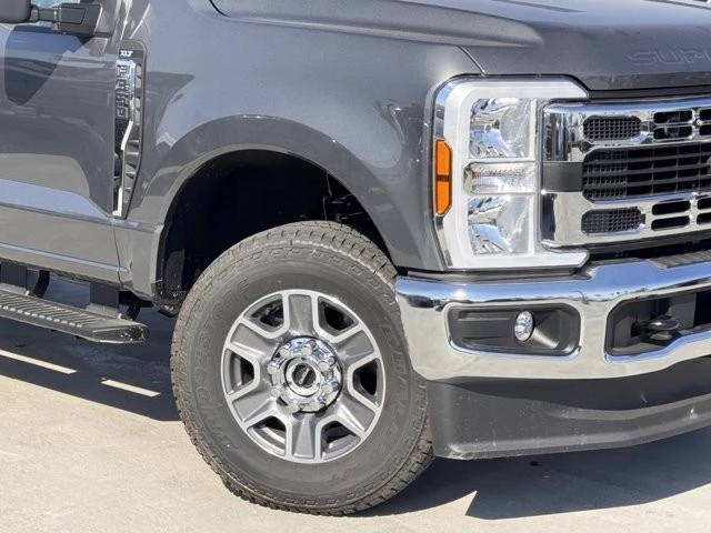 2025 Ford Super Duty 5th Gen - Image 3 of 12