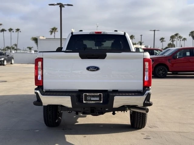 2025 Ford Super Duty 5th Gen - Image 11 of 12