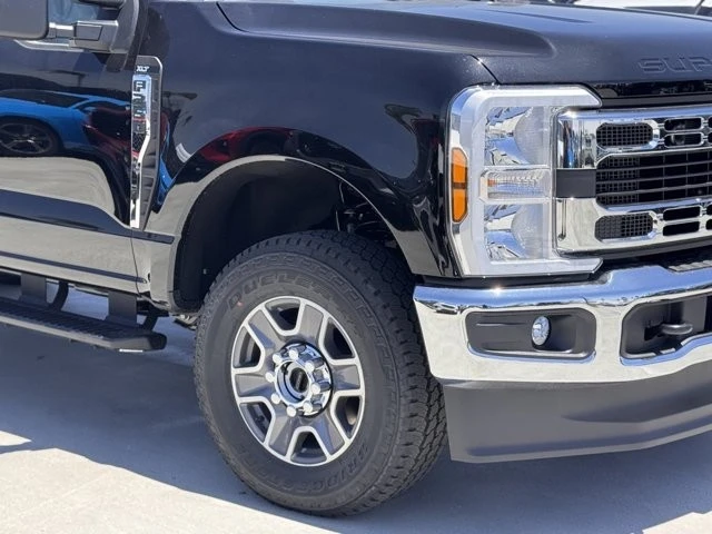 2025 Ford Super Duty 5th Gen - Image 3 of 12