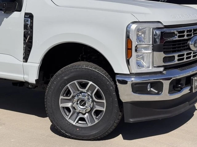 2025 Ford Super Duty 5th Gen - Image 4 of 12