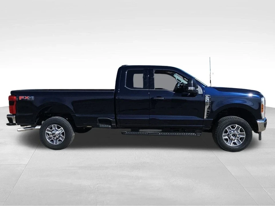 2025 Ford Super Duty 5th Gen - Image 12 of 21