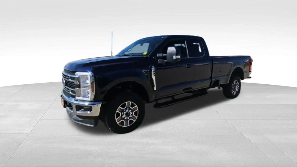 2025 Ford Super Duty 5th Gen - Image 4 of 21