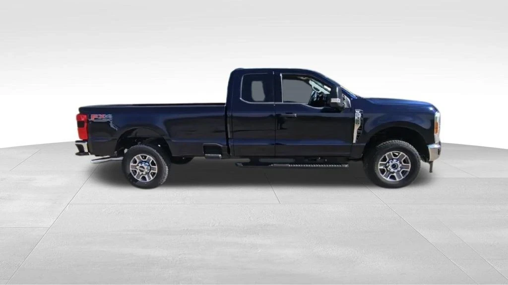 2025 Ford Super Duty 5th Gen - Image 9 of 21