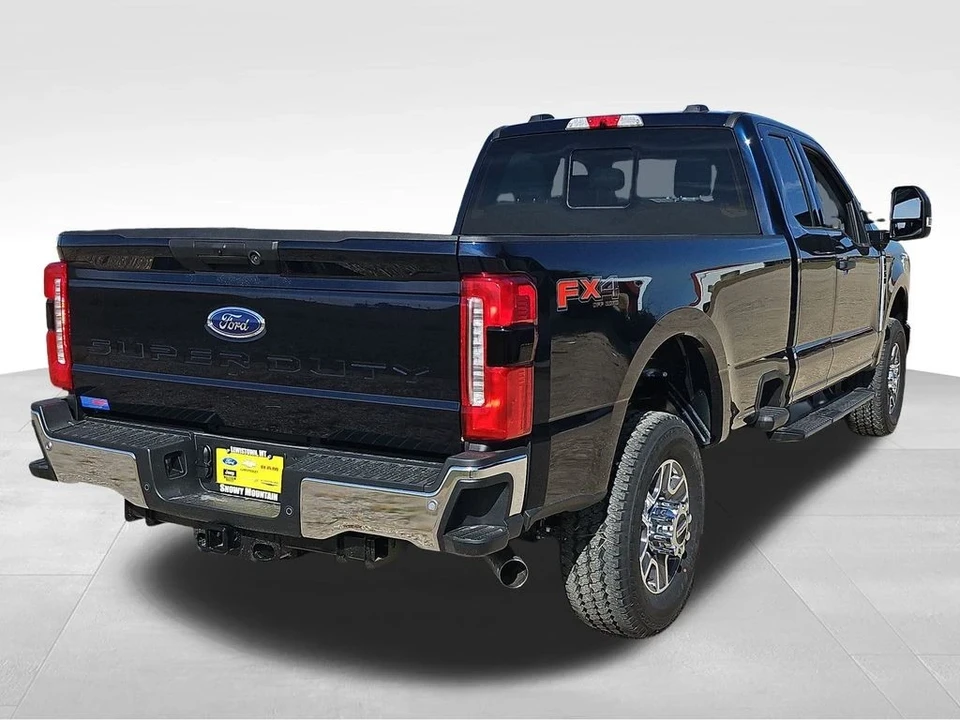 2025 Ford Super Duty 5th Gen - Image 13 of 21