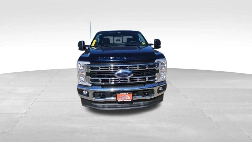 2025 Ford Super Duty 5th Gen - Image 3 of 21