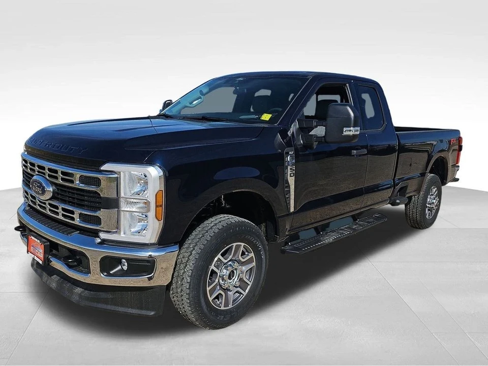 2025 Ford Super Duty 5th Gen - Image 17 of 21