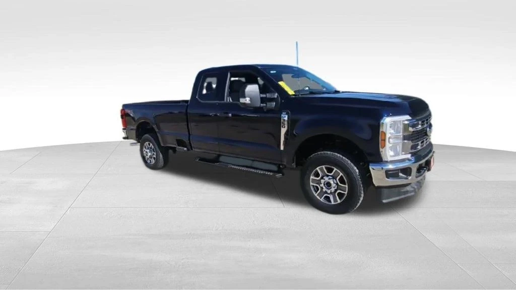 2025 Ford Super Duty 5th Gen - Image 2 of 21