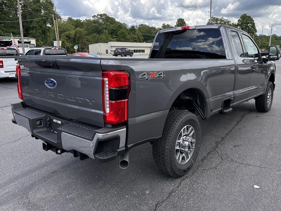 2025 Ford Super Duty 5th Gen - Image 6 of 21