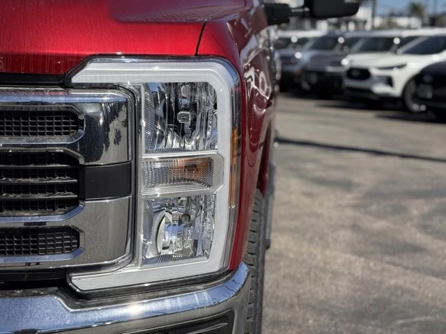 2025 Ford Super Duty 5th Gen - Image 8 of 12