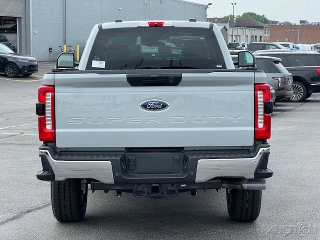 2025 Ford Super Duty 5th Gen - Image 5 of 21
