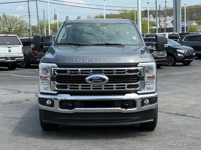 2025 Ford Super Duty 5th Gen - Image 10 of 12