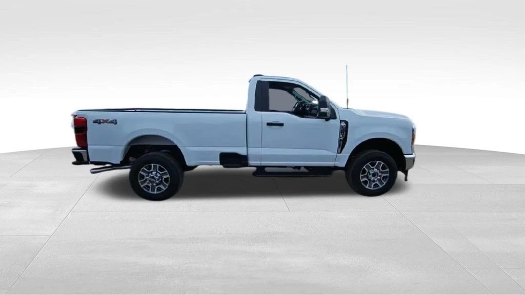 2025 Ford Super Duty 5th Gen - Image 9 of 21