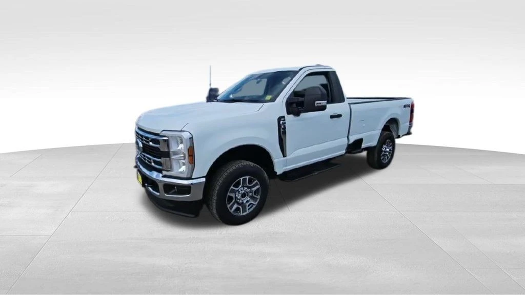 2025 Ford Super Duty 5th Gen - Image 4 of 21